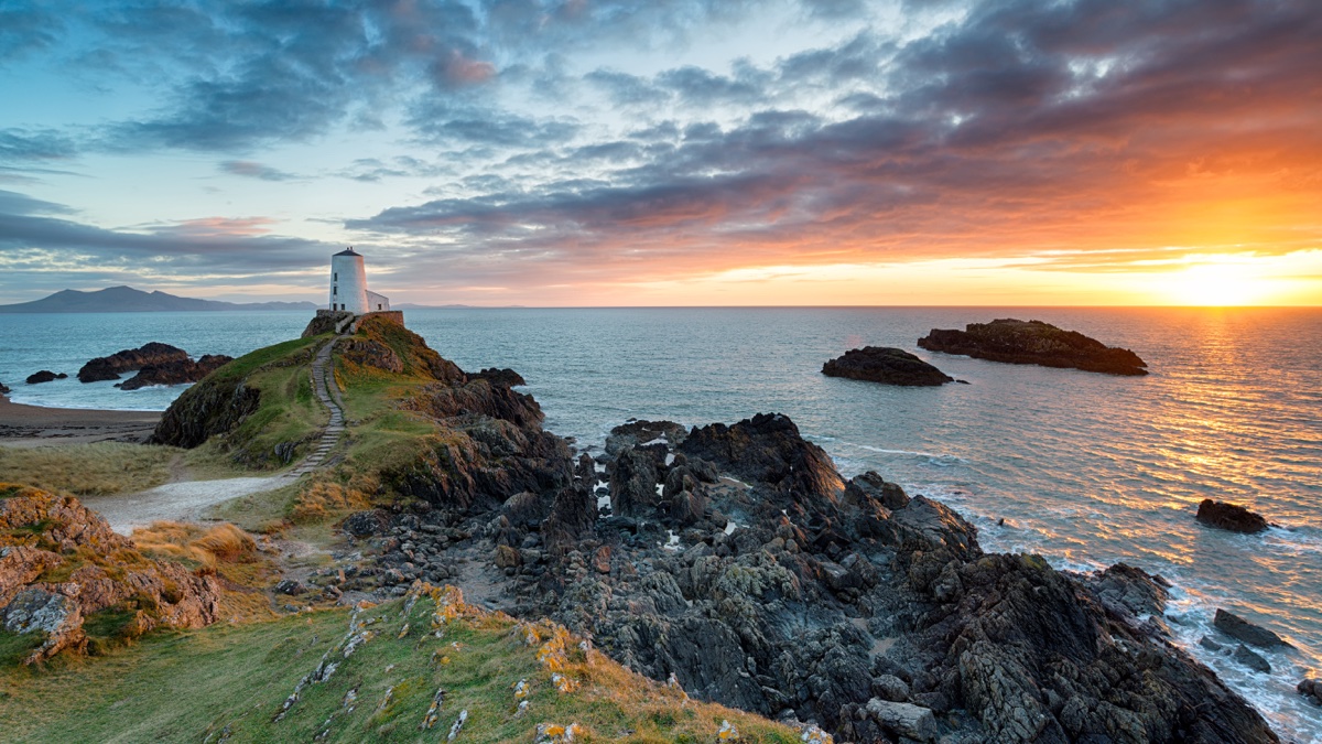 The lighthouse on Ynys Llanddwyn at sunset, Anglesey