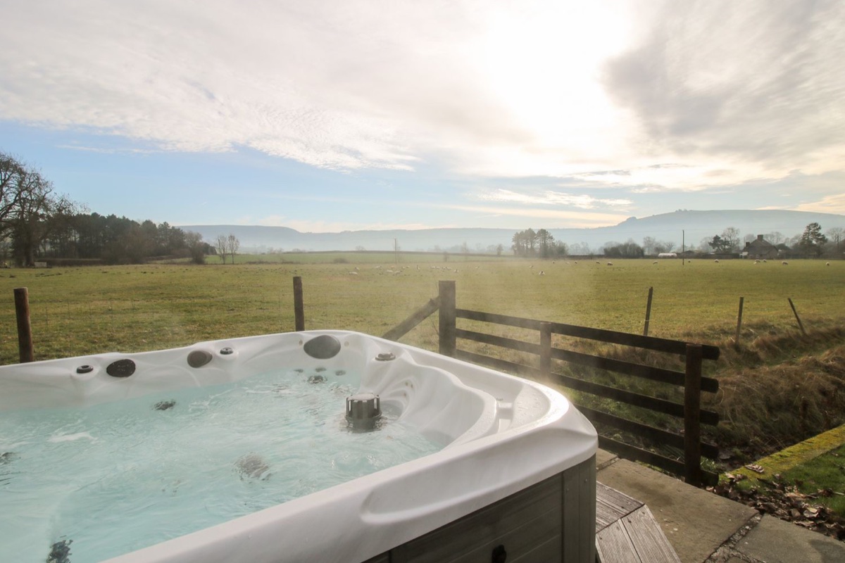 Bicton Lea hot tub with wide Shropshire countryside views