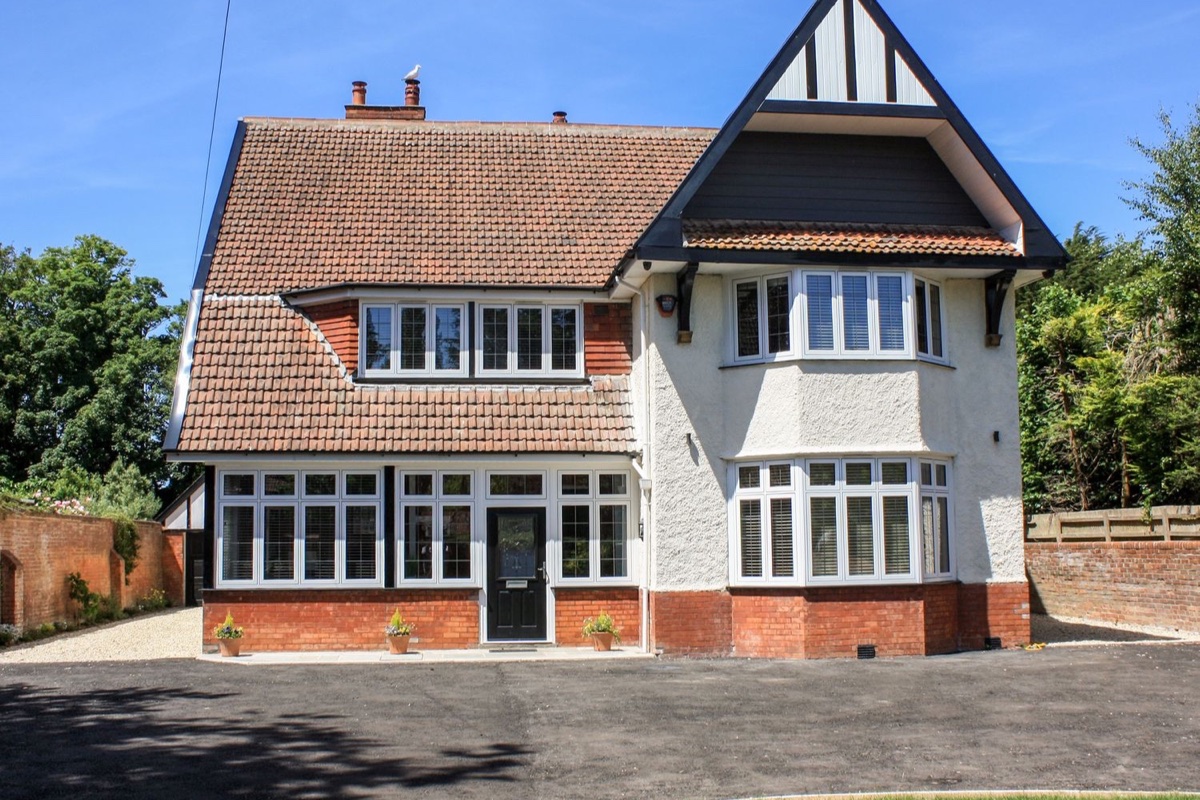 Greenlawns two-storey house exterior in Burnham-on-Sea